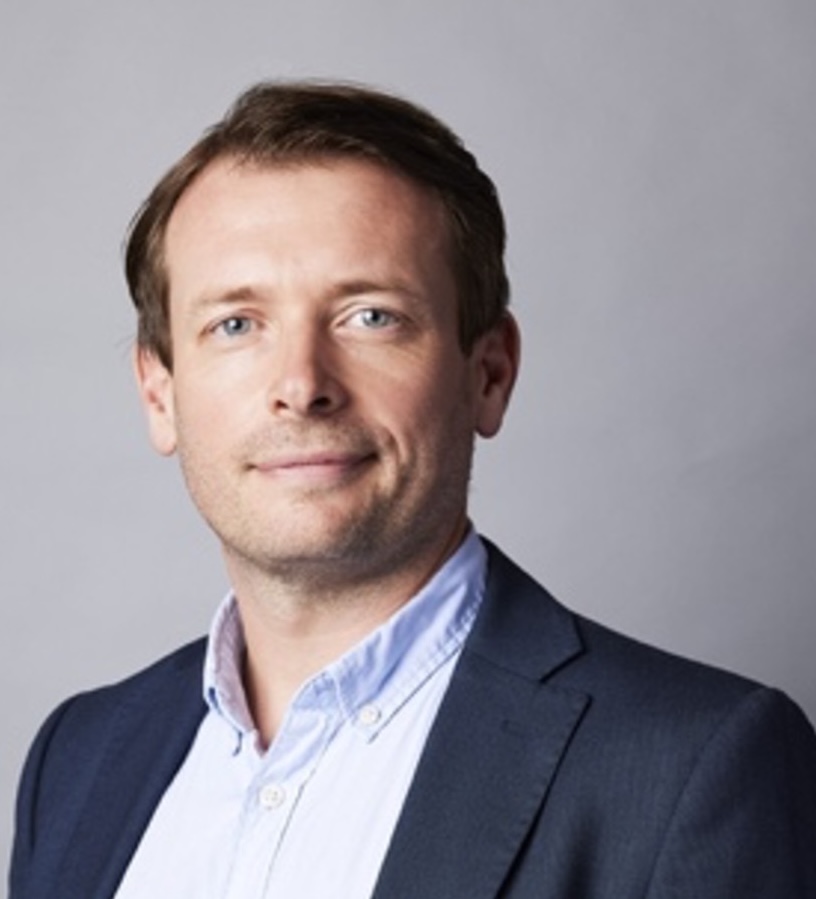 Associate Professor Scott Dwyer